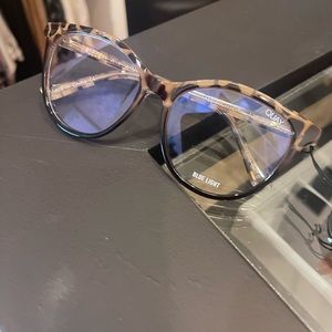 Quay blue light glasses light tortoise NWT